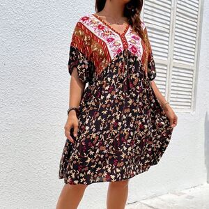 Boho Women's PLUS Size Boho Black Floral Print V Neck and Back Spring Summer